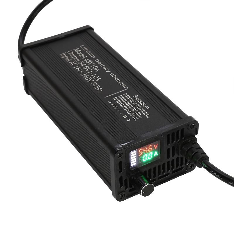 Caricabatterie al Litio a Corr - 72V 15A Fast Charger recensione e prezzo